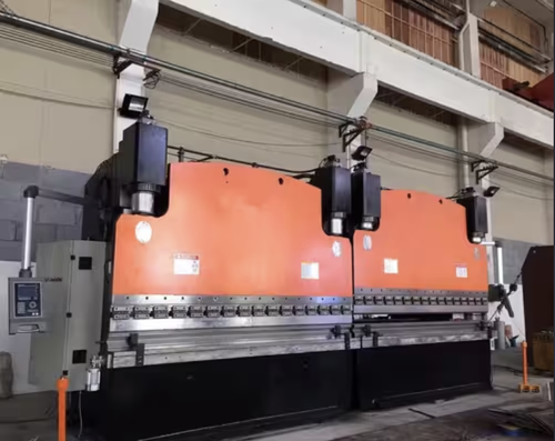 กรณี บริษัท ล่าสุดเกี่ยวกับ ลูกค้าไทยขยายการผลิตเหล็ก 4000KN ไฮดรอลิก CNC Tandem Press Brake Bending 6400mm