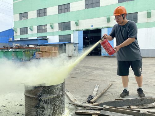 Latest company news about การฝึกซ้อมดับเพลิงเพื่อความปลอดภัยในการผลิต