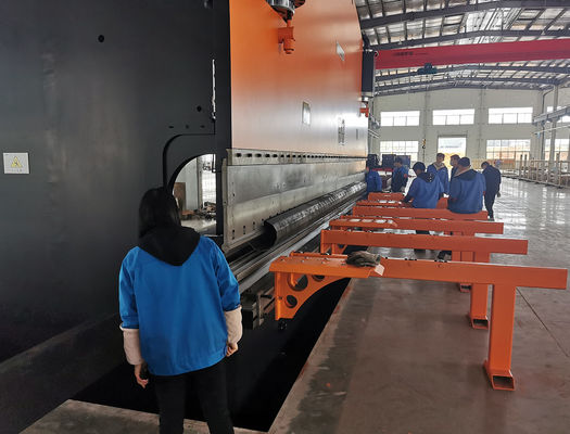 Good price 400 ตันแรงงาน เครื่องบราง CNC Press ออนไลน์