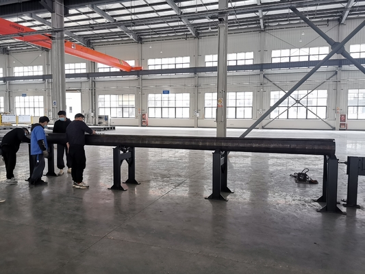 8200mm 45 Kw Cnc ไฮดรอลิก เครื่องดันเบรค เครื่องยางคาร์บอนอัตโนมัติ