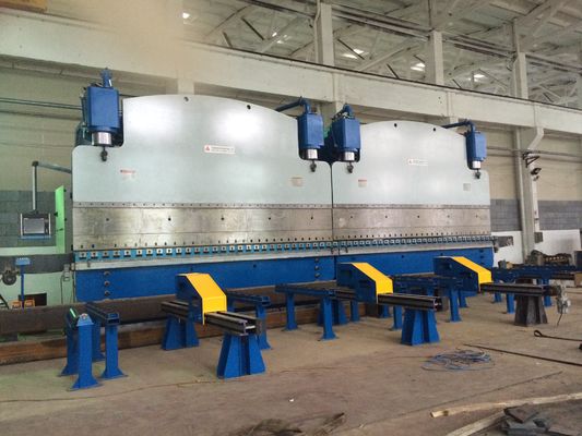 เครื่องบราง CNC Tandem Press ขนาดใหญ่สําหรับบิดแผ่นเหล็ก 2-600T / 6000mm