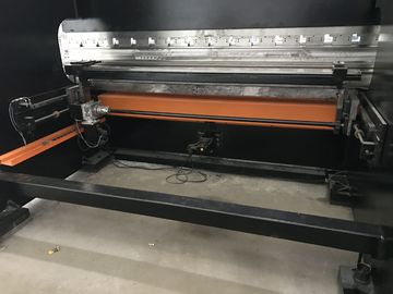 125T / 4000mm เครื่อง CNC ไฮดรอลิกดเบรคสำหรับดัดเหล็กแผ่น