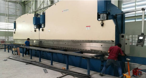 2-WE67K-400/7000 CNC Tandem Hydraulic Press Brake สําหรับการผลิตสตาร์คไฟ