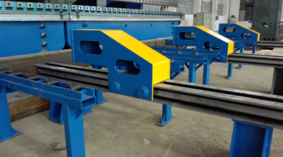 DELEM DA53T การควบคุม 650Ton อัตโนมัติขนาดใหญ่ CNC เครื่องบดเบรค