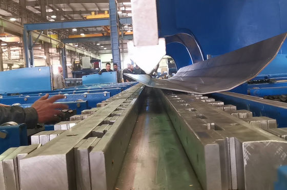 650 ตัน Tandem CNC Hydraulic Press Brake Machine สําหรับการผลิตเสาเบาและเสาสูง