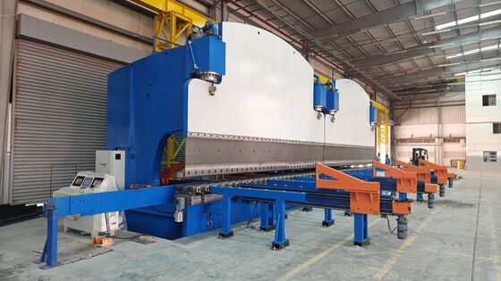 CNC Tandem Hydraulic Press Brake ด้วยกําลังทํางาน 2X1200Ton และความยาวโต๊ะ 2X6250mm สําหรับอายุการใช้งานยาว