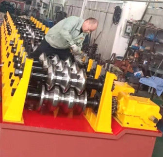 เครื่องขึ้นรูปม้วนสองคลื่นและสามคลื่น Highway Guardrail