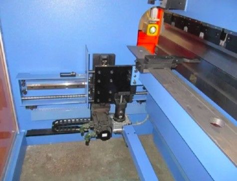 Good price แรงแรงดันสูง CNC ไฮดรอลิก แบรน 7.5KW พลังงานมอเตอร์ 400L ความจุถังน้ํามัน ออนไลน์