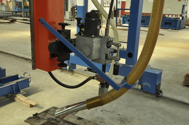 อุปกรณ์ประสิทธิภาพสูง Light Pole Machine, High Mast Gantry เครื่องปั่นสําหรับท่อ / ท่อขนาดใหญ่